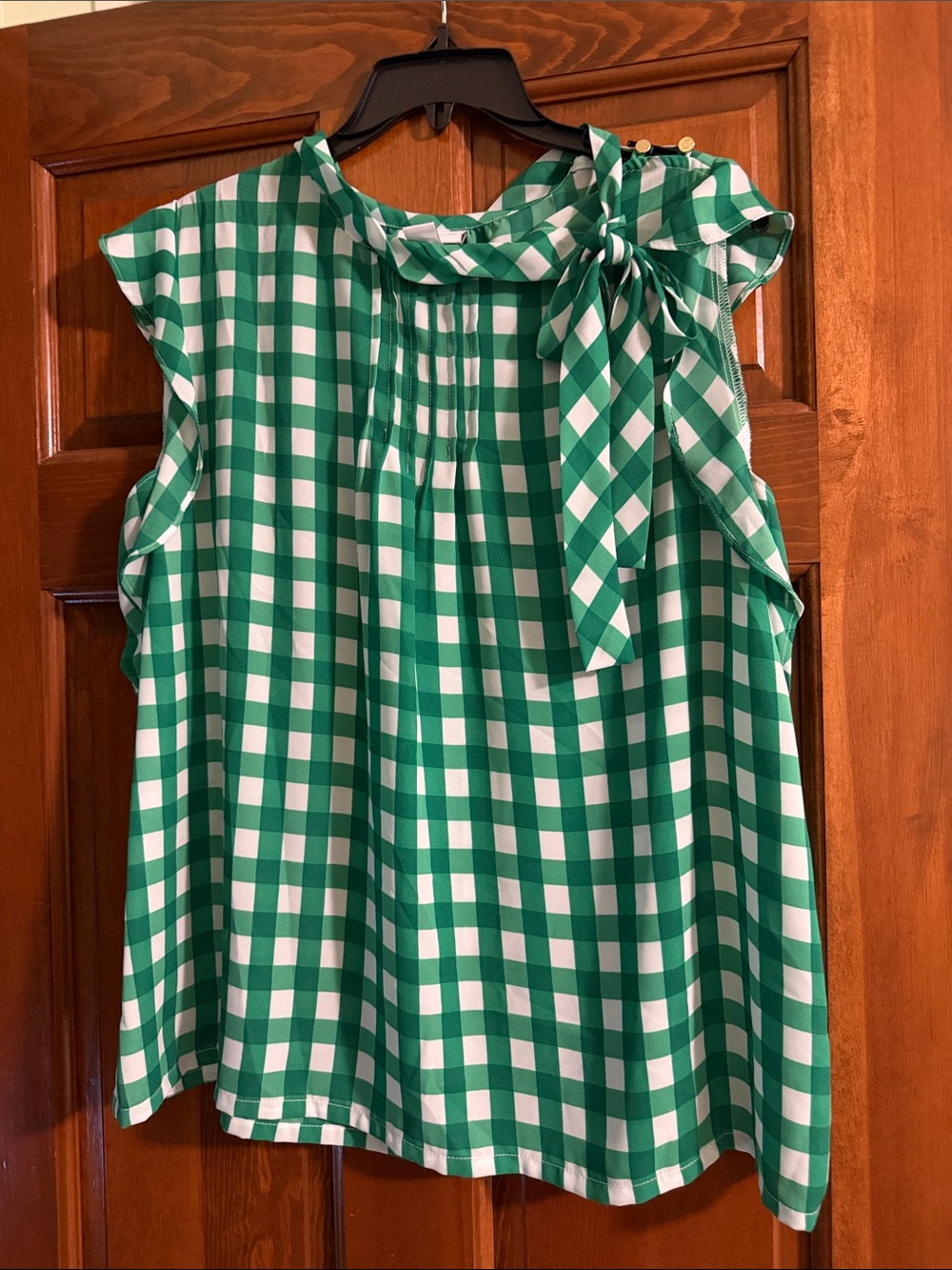 Liz Clairborne Sleeveless Green & White Gingham Bow-Neck Top